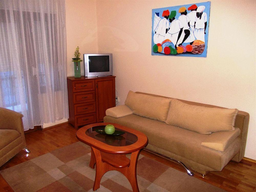 Villa City Center Heviz Bagian luar foto